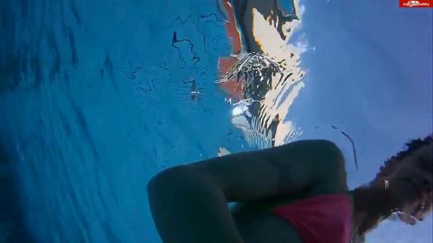 HornyRoxy - Usertreffen im Schwimmbad Part 1 Unterwasser Cam [HD 720P]