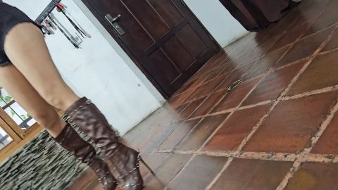 Latin Beauties in High Heels - The Punishment of the lazy pony by Katherine [FullHD 1080P]