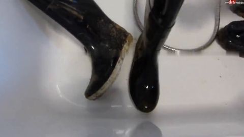 Shinylady2015 - Willst Du mein Schuh Putz Sklave sein Bewirb dich jetzt - Ich sage... [HD 720P]