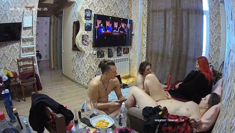 Voyeur-House - Cheryl And Roy Couch Sex With Friends 28 08 2024 [HD 720P]