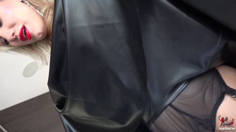 Angel The Dreamgirl - Black Liquid Her Latex Grips [4K 2160P]