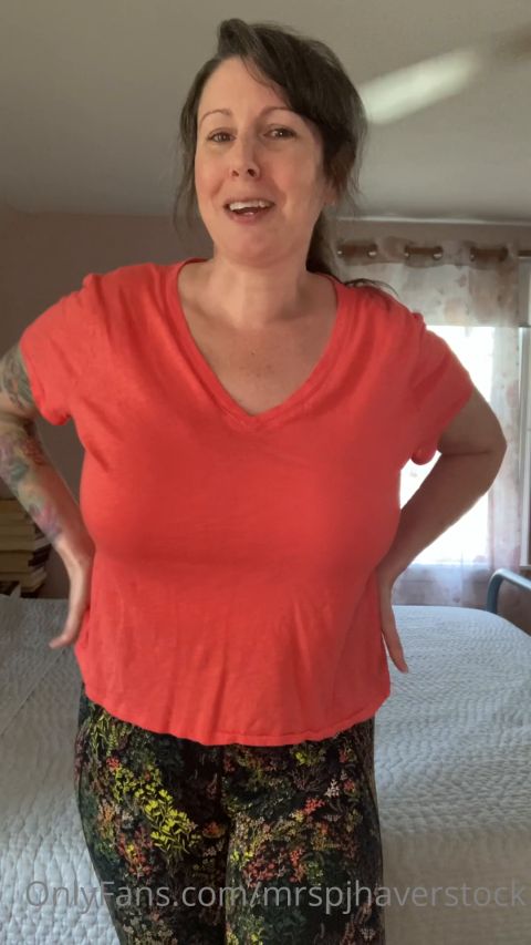 mrspjhaverstock - Big Tits [SD 1080P]