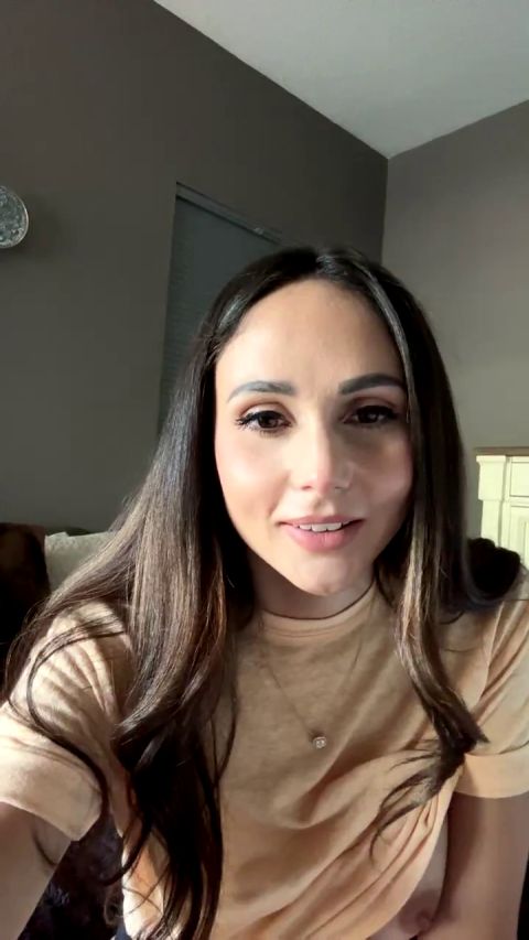 Ariana Marie - Live Stream [SD 720P]