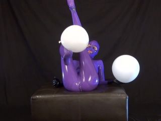 Rubber And Ballons – Sex Movies Featuring Latex Lara
