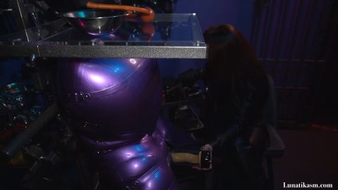 Mistress Lunatika - Milked Electric Buttplug [HD 720P]