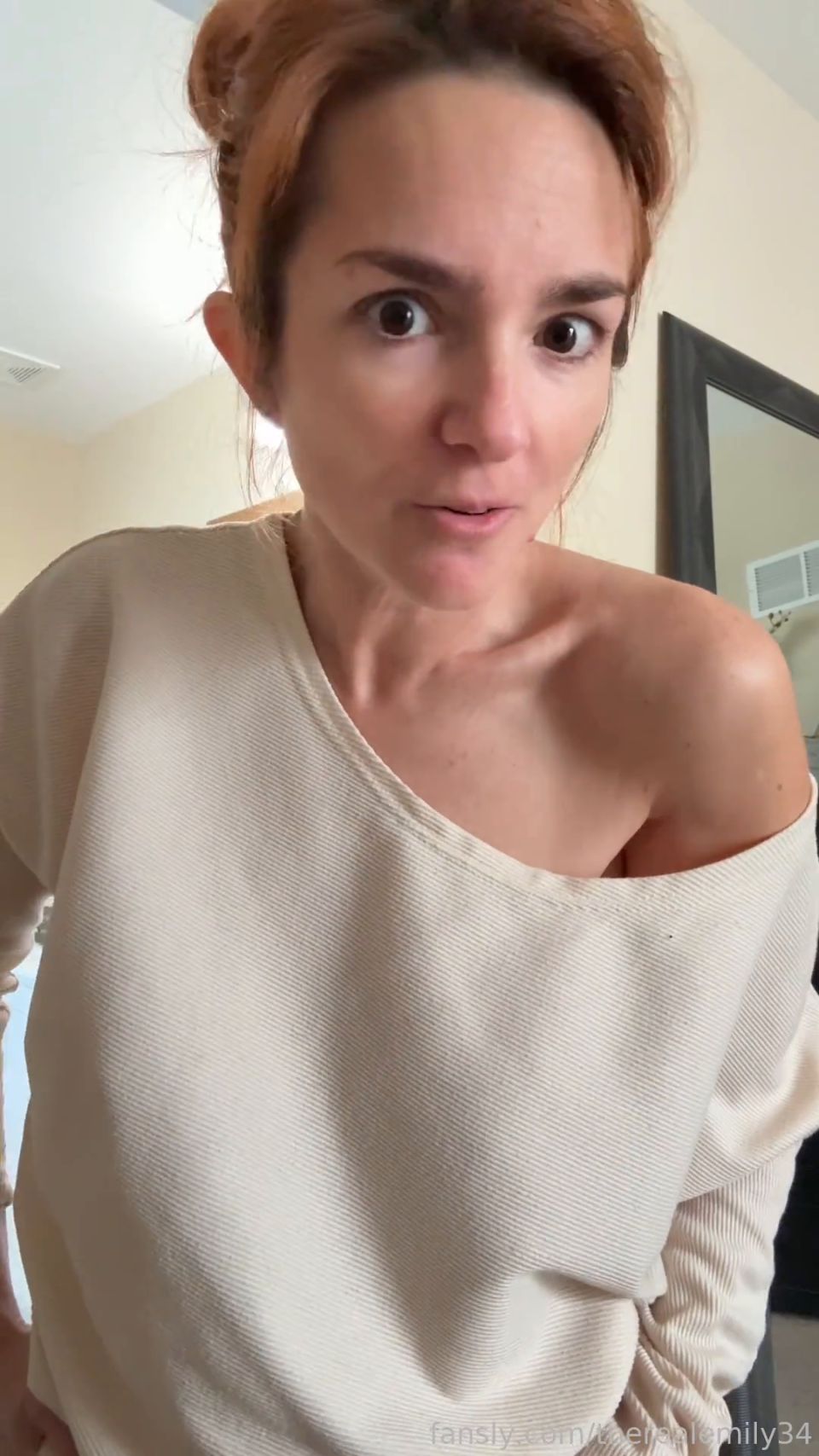 therealemily34 (thickhips30, newmilf23) - Taboo Tell All! Mommy’s Spills Your Taboo Dirty Smell Secrets To Your New Girlfriend! Luckily, She’s Into It! [FullHD 1080P]