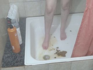 RavenHearth666 – Stepping and squashing poop with my feet [HD 1600P] - Screenshot 3