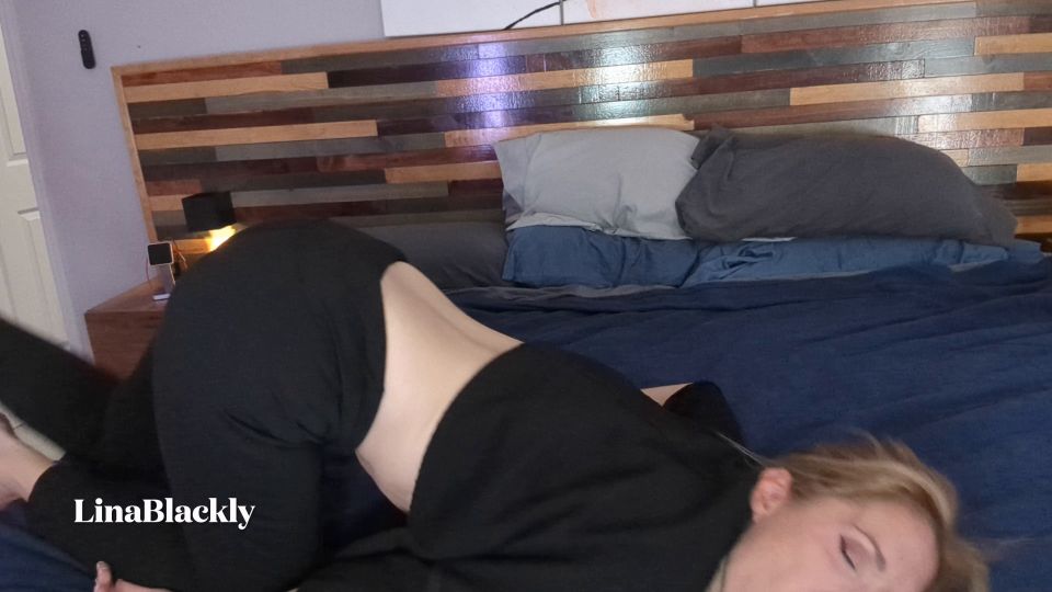 LinaBlackly - Creepy Crawly Creature Can't Get Up [4K 2160P]