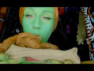 DirtyBetty – NOT so green Scat Ogre [HD 1280P] - Screenshot 2