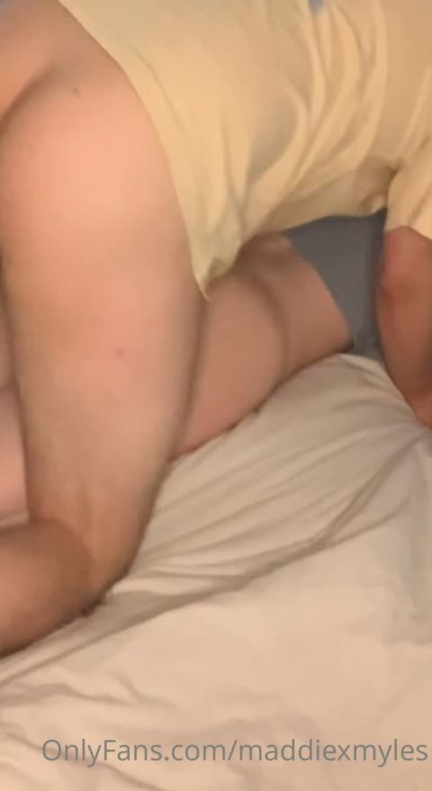 Maddiexmyles May 05 2022 Can T Even Game In Peace [SD 590P]