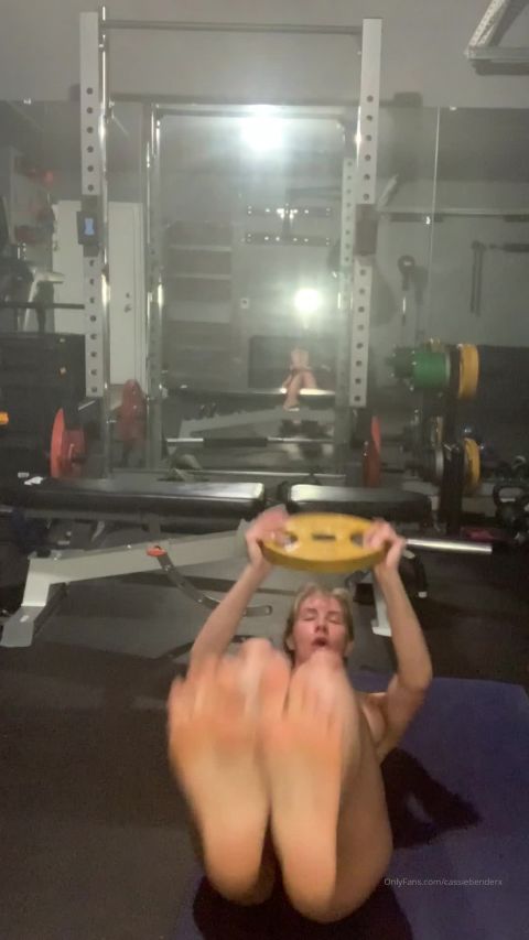 OnlyFans cassiebenderfit_18_07_2021_cassiebenderx_2020.08.27_781744917_I_don_t_just_go_hard_for_BBC_I_go_hard_in_the_gym_to