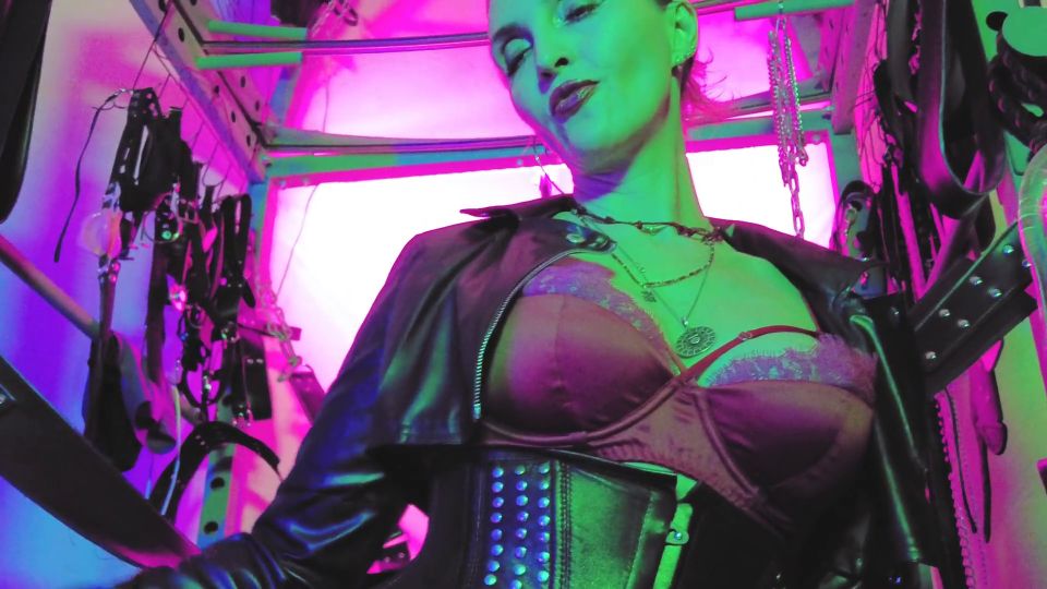 Eva Latexxx - Dominatrix Eva Latex Femdom Mistress Big Dick Bdsm Solo Rubber Leather Heels Hot Sexy Big Ass [FullHD 1080P]