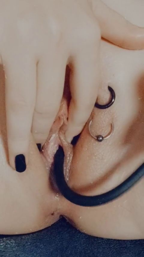 SklavinS_pervert - Neues Spielzeug fГјr Sklavins [HD 720P]