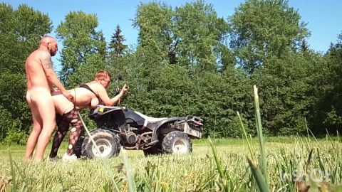 Crazyfamily1970 - Sex mit stiefmutter auf dem Fahrrad [FullHD 1080P]