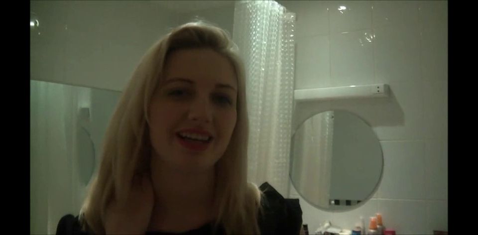 Glam Worship - Portia's Cleaner [SD 472P]