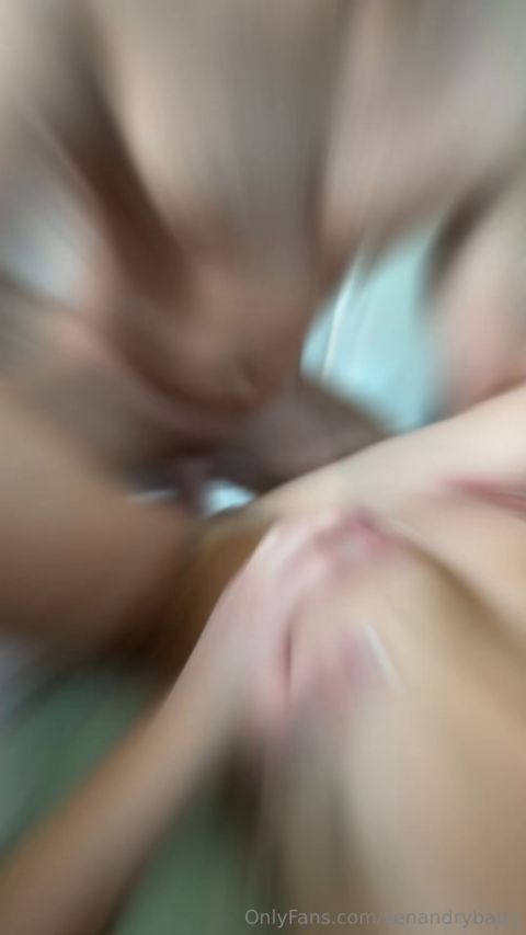 Tsissyy (Itstaysis), Kenandrybaby - Threesome [FullHD 1080P]