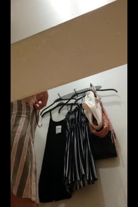 Hidden-Zone.com- Spycam in the fitting room