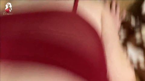 Emilynoir - Santa zerfickt mich Hardcore und spritzt 2 Mal ab [FullHD 1080P]