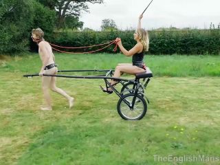 Goddess Anastaxia - Racing and whipping