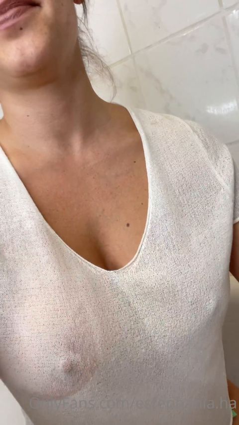 Estephania Ha - Did you miss my livestream Never mind here is the result of my Wet Tshirt [UltraHD 2K 1080P]