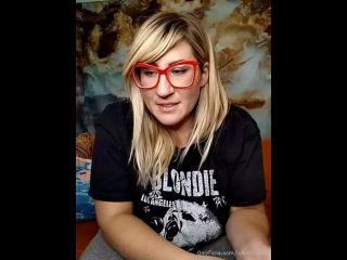 MEGA-FANS – alkethadea-25-10-2020-1135503747-Stream started at 10 25 2020 02 00 am Have a Drink With Me Oct 24, 2020