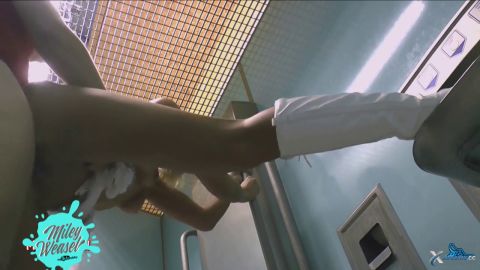 Miley-Weasel - Von Truckdriver gefickt [HD 720P]