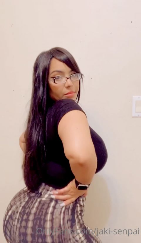 OnlyFans 2021-01-11_2006621210_Running_back_to_the_bathroom_