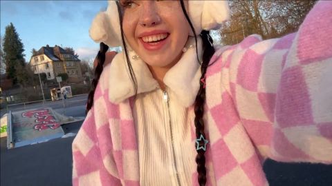 Cassandra-Clasen - Bin ich ein Dorfluder - Zum 1x vor einem FREMDEN besorgt [FullHD 1080P]