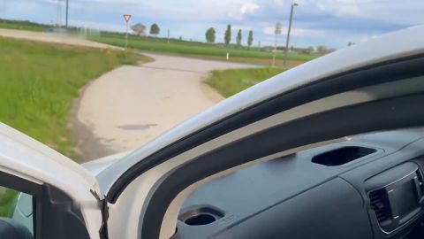 Sexy-Rachel - Schneller Druckabbau am Strassenrand [FullHD 1080P]