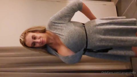 OnlyFans 2021-04-05_-_2074244228