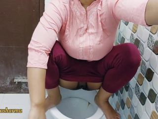 hottyjiyasharma – Sexy indian Mom Pooping like a cow and farting with pissing [HD 1280P] - Screenshot 4