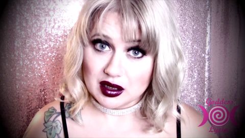 Goddess Lycia Fetish Queen - Sweet Lipstick Tease [FullHD 1076P]