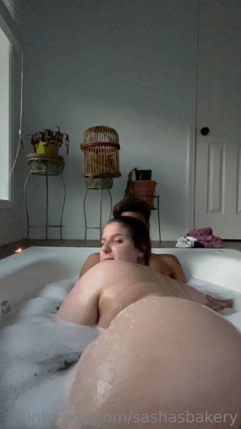 Sashas bakery sassy_sashaa - Bathtub [FullHD 1080P]