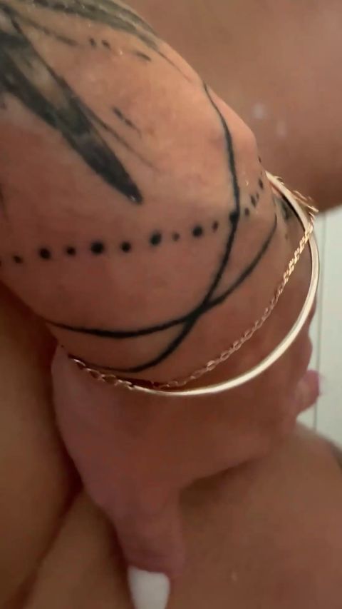 c.tina - Soaked & Fucked In The Shower [FullHD 1080P]