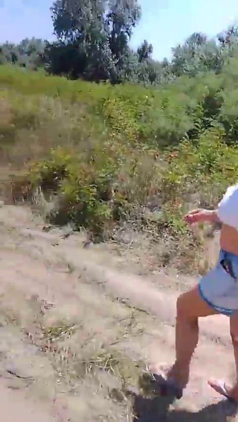 Crazyfamily1970 - Meine stiefmutter pisst auf der straße [SD 480P]