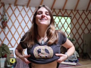 MEGA-FANS__nicollelove-23-12-2019-110428065-Another behind the scenes…I always try to give Jake a little something special for when