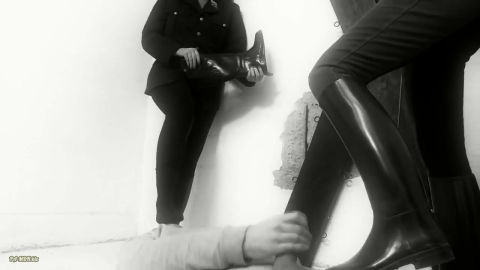 Deutsche_Dominaz - Der stiefeldiener [HD 720P]