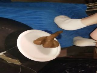 fartgirl420 – Big poop for whore [HD 1280P] - Screenshot 2