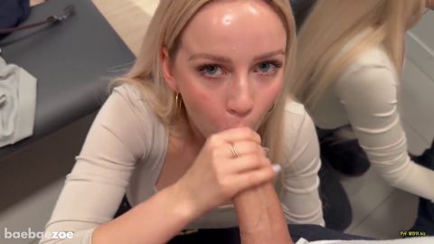 baebaezoe - Inflation trifft alle - Spaß in der Umkleide - Klamotten mit Blowjob b... [FullHD 1080P]