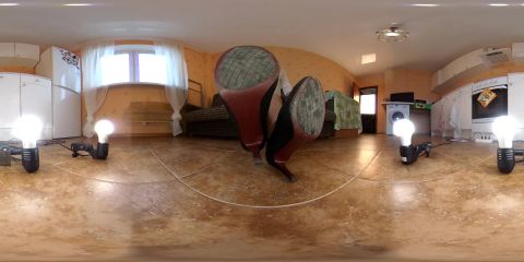 Clips4sale.com- Pamela – trapped in her stockings VR 360 4K