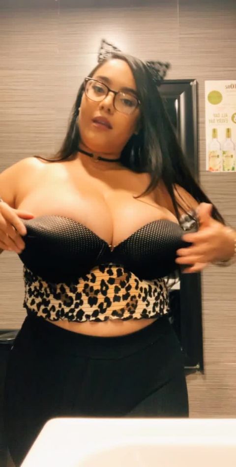 OnlyFans 2019-11-15_86739237_Sexy_kitten_