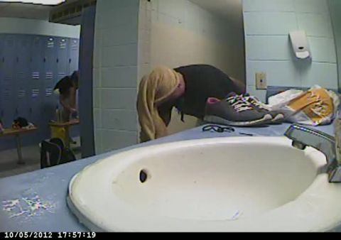 Hidden-Zone.com- Hidden camera in the lockerroom