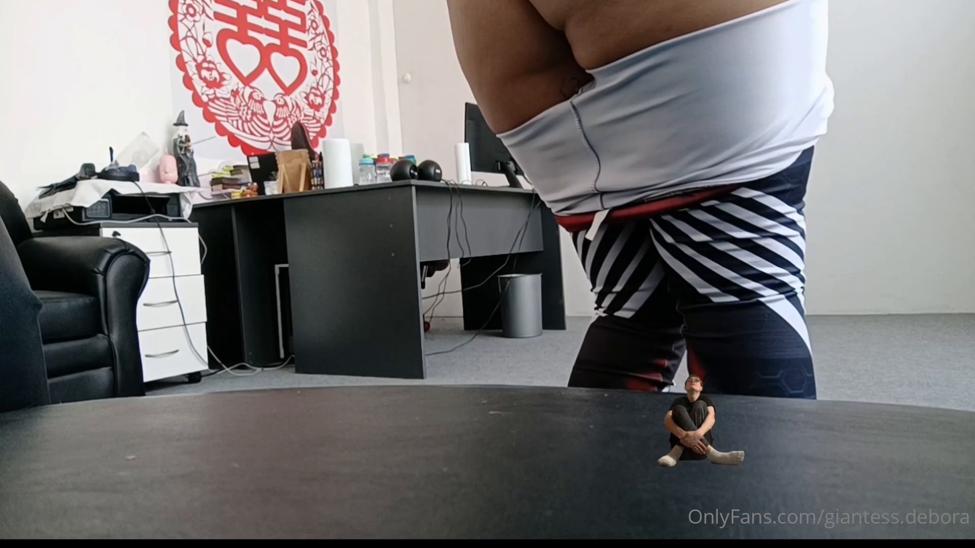 Giantess Debora – Giantess Debora Vore Tiny Snack