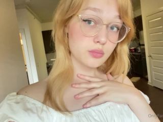 MEGA-FANS – sexyvanessa-14-10-2022-What do you think