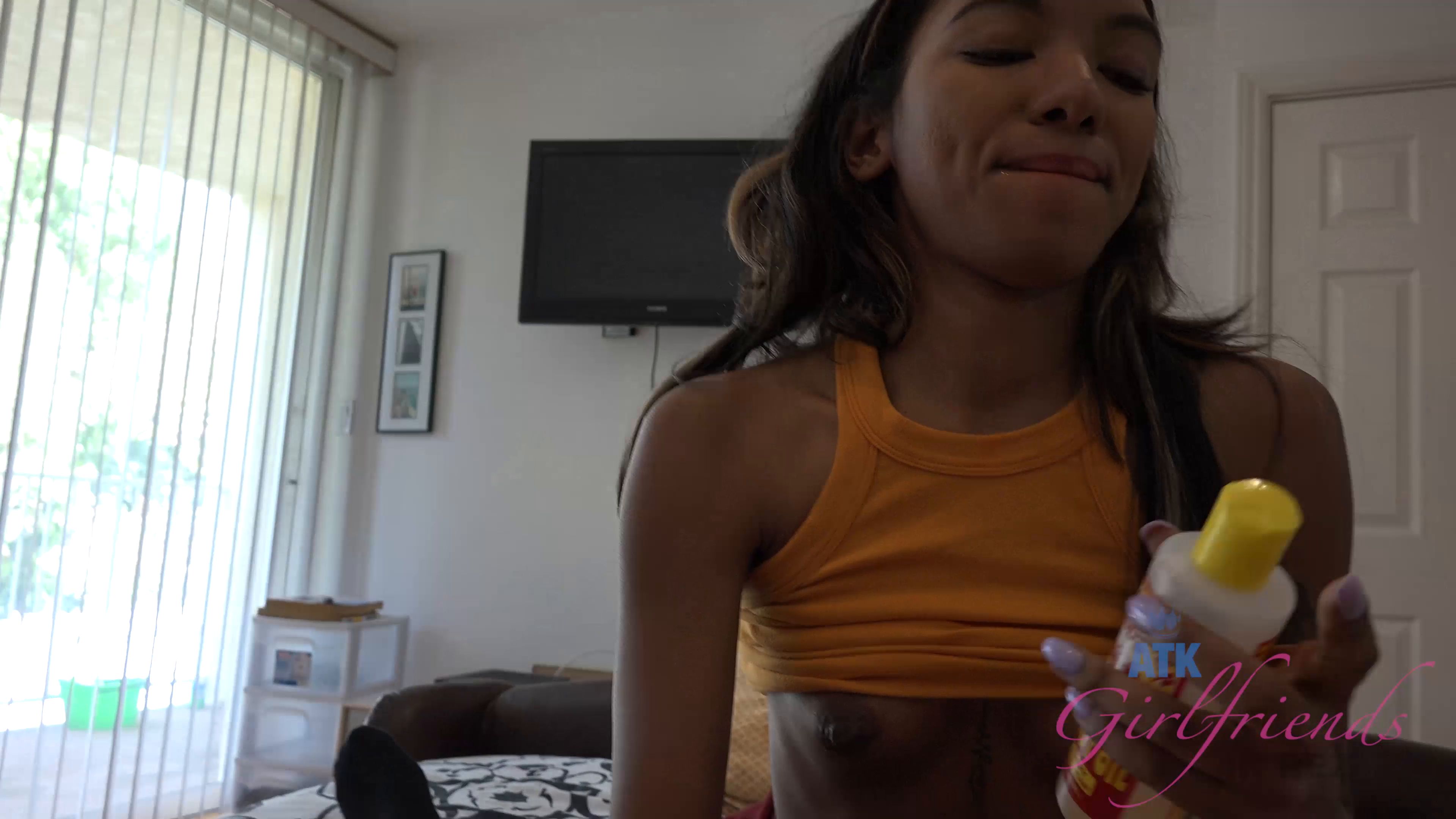 Preview for Raven Wylde (Blowjob/Handjob/Footjob)