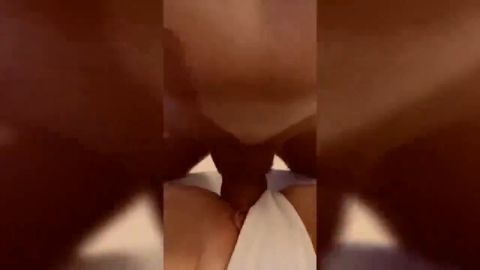 MystiquesXconnection - Urlaubsvideo Bikininixe in das Zimmer verfolgt und gefickt [HD 720P]