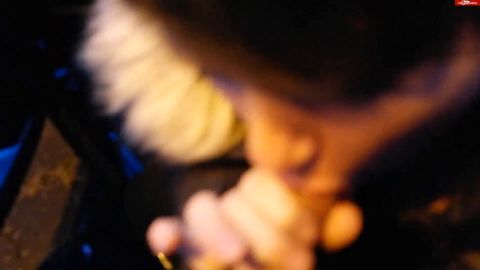 geil-poppen - Verabredung auf dem Parkdeck um zu Blasen [FullHD 1080P]