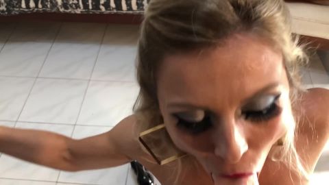 Rebecca de Winter – BUKKAKE at the office CUCKOLD