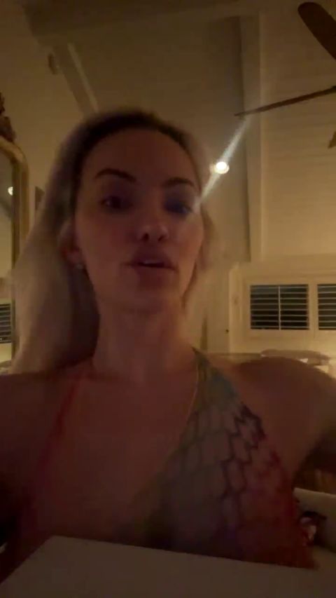 Lindsey Pelas - Livestream [HD 720P]