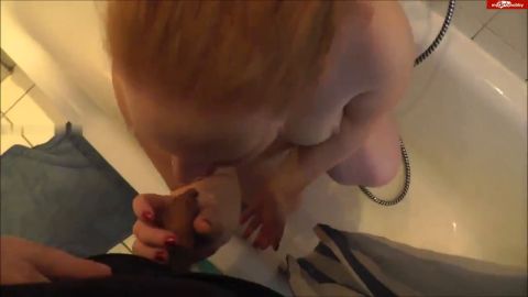 sexyvenushuegel - 1. anpissen und schlucken 2016 [HD 720P]